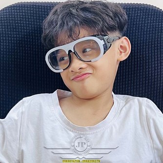 Kính Bảo Hộ Lao Động Màu Trắng