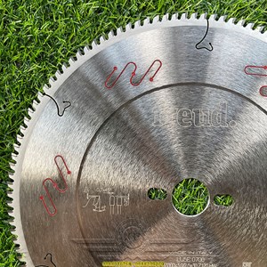 Lưỡi Cắt Nhôm Freud LU5E 0600 305mm-120T