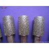 Mũi điêu khắc đá hình trụ